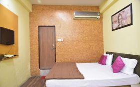 Hotel Drishti Inn